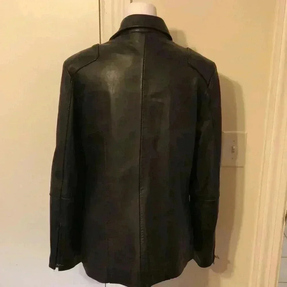 IZOD leather coat with zipper front. - Picture 6 of 12